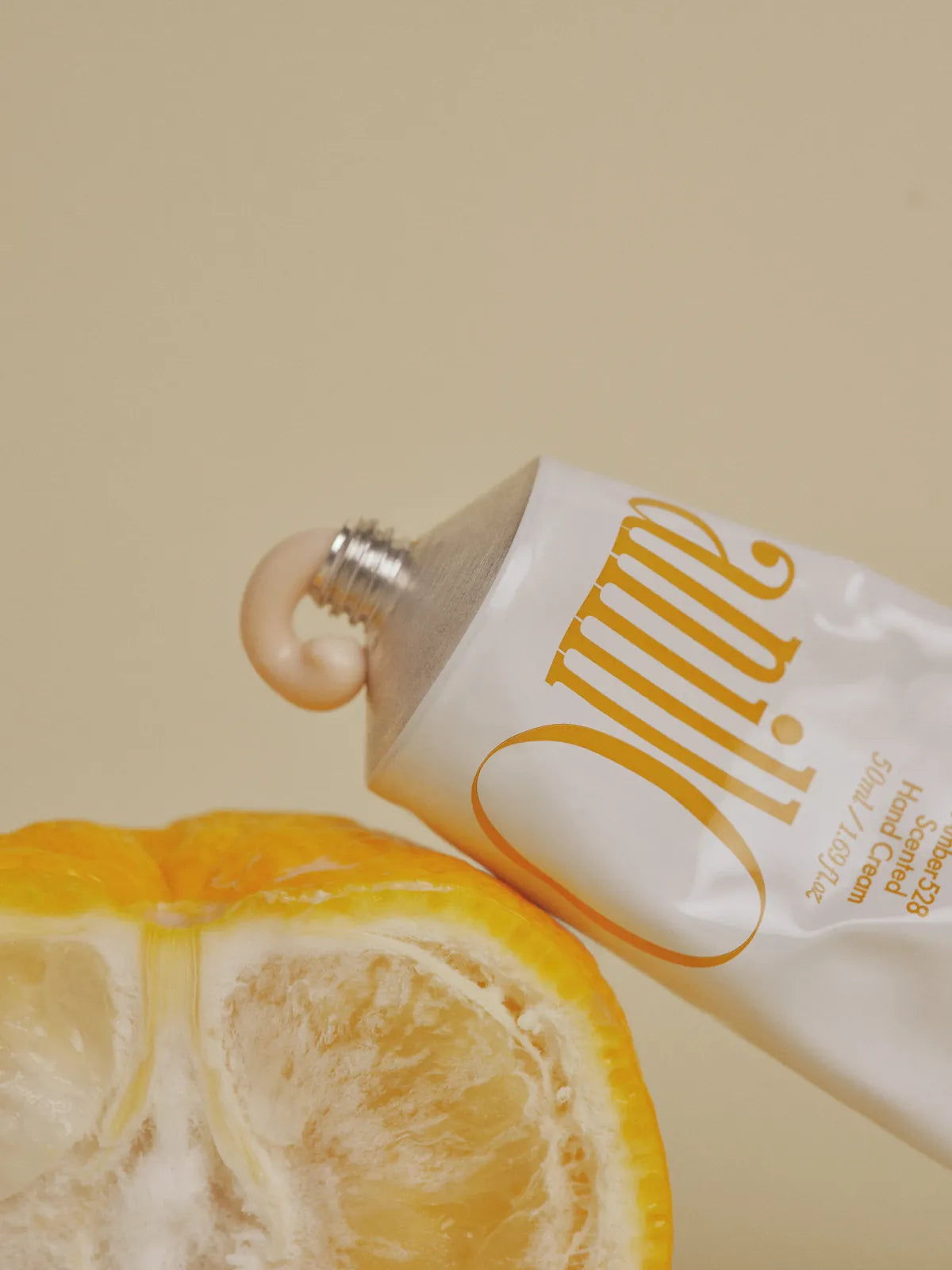 anillO Amber528 Scented Hand Cream